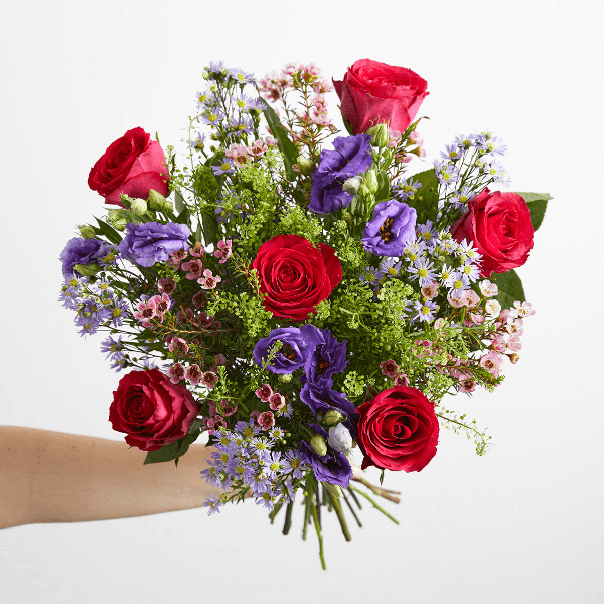 W14 Pet_Roses lisianthus asters waxflower and greenbell.png
