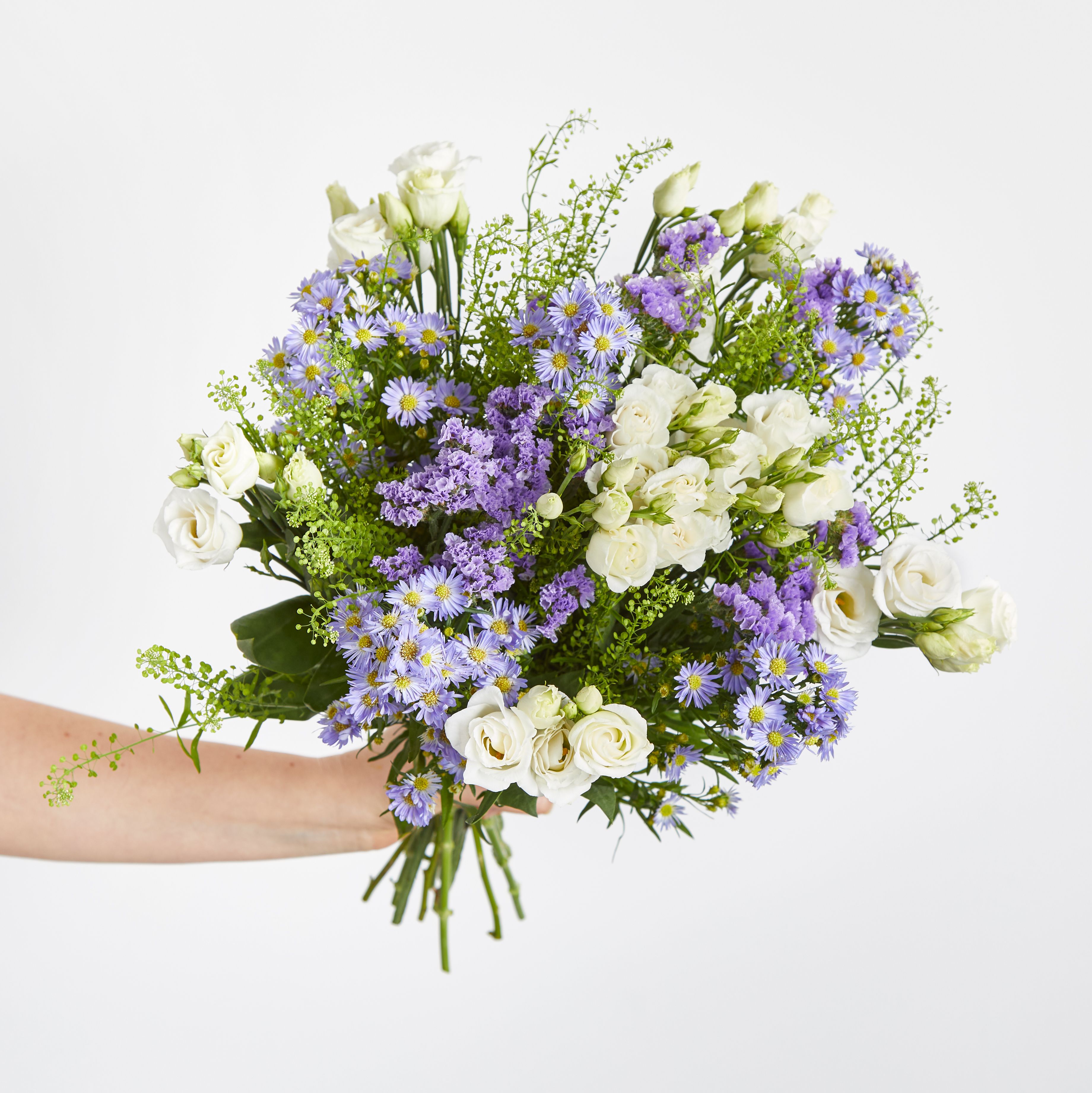 W16 Pet_Lisianthus, asters, statice and greenbell.jpeg