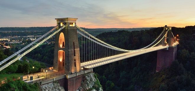 Perhaps best known for the spectacular Clifton Suspension Bridge and its breathtaking annual Balloon Fiesta, Bristol is a vibrant city on the River Avon and the biggest in the West Country. Also known for its connections with the engineer Isambard Kingdom Brunel, Bristol has been named by the Sunday Times as the best city in the UK to live, and its colourful houses and Georgian terraces make it an Instagram favourite to boot.
