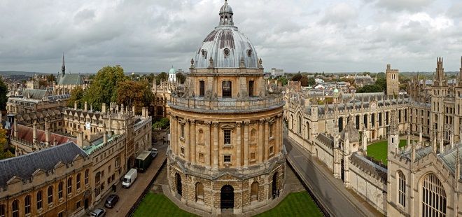 Celebrated for its ‘dreaming spires’, Oxford is a scholarly enclave dominated by its ancient university, which peppers the city with colleges built around perfectly manicured lawns and flower-filled gardens. As well as its architectural gems, the city draws in tourists with literary connections ranging from Alice in Wonderland to J.R.R. Tolkien to Inspector Morse - with a bit of Harry Potter magic thrown in for good measure.